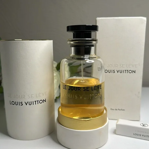 LV fragrance with sample - Picture 3 of 9